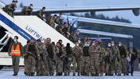 Para militer Jerman ini pulang usai menyelesaikan misi evakuasi di Kabul.