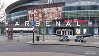 Dua buah meriam sebagai lambang tim The Gunners
