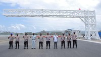 Jendral Arief bangga dengan Kapolda NTB yang telah membantu pemerintah dan pihak ITDC menyelesaikan semua masalah di Sirkuit mulai dari sengketa hingga mencetuskan solusi untuk warga setempat. Namun dibalik semua itu Kapolda NTB masih mempunyai tugas lagi untuk membuat konsep pengamanan yang betul-betul representatif sebulan sebelum World Super Bike terlaksana.