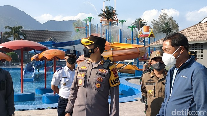 Polisi melakukan pemantauan di sejumlah lokasi wisata Garut