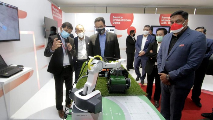 Perusahaan penyedia layanan komunikasi Indonesia, Indosat Ooredoo bersama Ericsson ikut mendukung misi pemerintah memajukan transformasi digital di sektor industri.