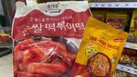 Asyik! Jajan Corn Dog, Susu Pisang, hingga Tteokbokki di Supermarket Korea