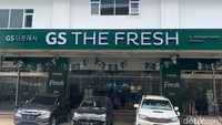 GS The Fresh berlokasi di kawasan Mampang Business Park yang beralamat di Jl. Warung Buncit Raya No. 301. Buka sejak Juli 2021, supermarket ini viral di media sosial.