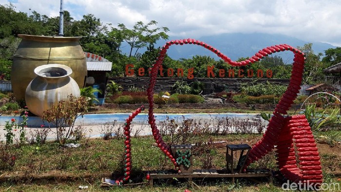 Agro Eko Wisata Gentong Kencono di Desa Kaligentong, Kecamatan Gladagsari, Kabupaten Boyolali.
