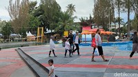 Guna memantau jumlah wisatawan dan penerapan protokol kesehatan, Satgas COVID-19 Tarogong Kaler meminta para pengelola membuat posko pemantauan di lokasi.