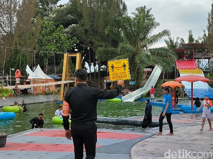 Akhir Pekan, Objek Wisata Cipanas Diserbu Wisatawan