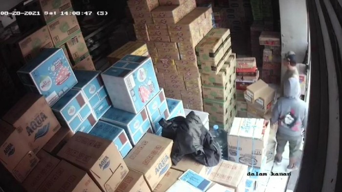 Aksi pencurian di Kabupaten Bandung terekam CCTV