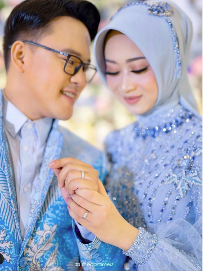 Momen lamaran Danang DA dengan Hemas Nura
