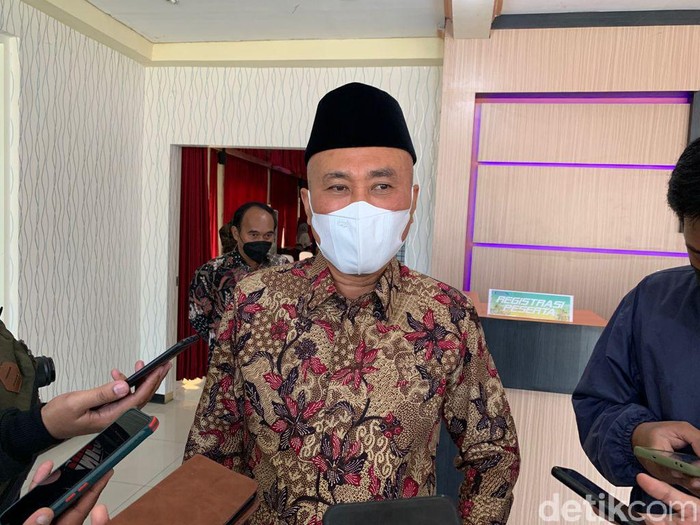 Kepala Dinas Pendidikan (Dindik) Jatim Wahid Wahyudi menyebut, vaksinasi COVID-19 dosis pertama untuk guru dan tenaga pendidikan SMA/SMK/Aliyah, saat ini sudah mencapai 88,48 persen atau 90.118 orang.