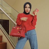 Nama Medina Zein menjadi perbincangan setelah Rachel Vennya memintanya melunasi utang. “Aku tunggu hari ini ya uangku tolong dilunaskan,” tulisnya dalam unggahan Medina pada Jumat (27/8/2021). Foto: dok. Instagram medinazein