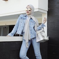 “Jadi bulan Maret itu Rachel titip jual tas ke aku. Udah kayak gitu, accounting aku transfer dan setelah transfer itu ternyata transferannya balik lagi, nggak masuk. Nggak ngerti bagaimana, dari BRI-nya nggak masuk,” ujar Medina. Foto: dok. Instagram medinazein