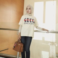 Medina Zein dikenal sebagai pengusaha muda dengan penghasilan miliaran rupiah. Medina Zein sebelumnya menjadi atensi karena menuding Irwansyah menggelapkan uang Rp 1,95 miliar dan terjerumus kasus narkoba. Foto: dok. Instagram medinazein