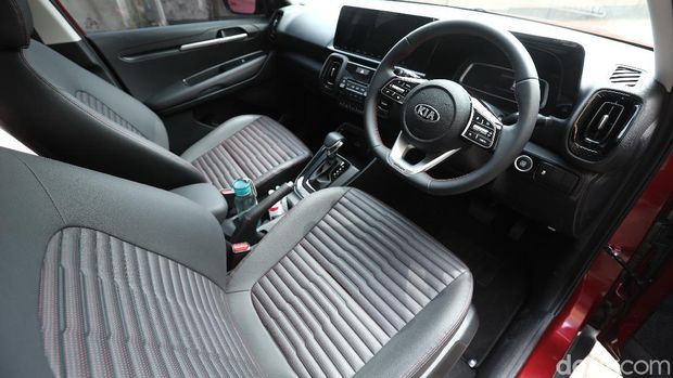 KIA Sonet 7-seater Premier