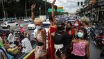 Kritik Penanganan Corona, Warga Thailand Konvoi di Jalanan Bangkok
