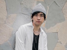 Video: Momen Manis Lullaboy Bawa Fans ke Panggung Nyanyikan 3 New Words