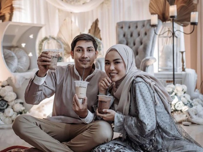 Medina Zein, Kolektor Tas Mahal yang Juga Sering Makan di Restoran Mewah
