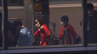 Melansir AP, kedua atlet paralimpiade Afghanistan itu telah tiba di Tokyo pada Sabtu (28/8) kemarin. Semangat Khudadadi dan Rasouli untuk ikut bertanding dalam Paralimpiade Tokyo 2020 begitu besar di tengah kondisi negara mereka yang kini sedang menjadi sorotan dunia. Kedua atlet itu diketahui berhasil dievakuasi dari Afghanistan dan sempat berada di Paris sebelum berangkat ke Tokyo. 
