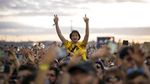 Potret Festival Musik di Inggris yang Ramai Dipadati Anak Muda