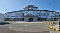 Pantauan detikcom di lokasi, stasiun ini banyak berubah dari sebelumnya. Bangunan utama dipindah ke sebelah barat stasiun. Sedangkan bangunan lama Stasiun Garut yang berada di timur tetap dipertahankan karena kabarnya merupakan bagian dari situs cagar budaya. 