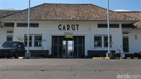 Stasiun Garut direncanakan akan kembali beroperasi setelah dinonaktifkan awal tahun 1980-an silam.