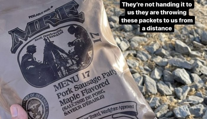 Warga Afghanistan Terlantar Diberi Makanan Mengandung Babi oleh Pasukan AS