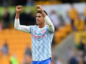 Ferdinand: Varane Selevel dengan Van Dijk dan Ramos