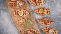 Di Karet Kuningan ada Crohauz yang menjual croffle gurih dan manis. Harganya mulai dari Rp 16 ribu per buah. Varian favoritnya antara lain Basque Burnt, Salted Caramel, Belgian Choco Almond, dan Green Tea. Foto: Instagram crohauz.id