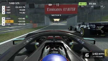F1 Mobile cukup memberikan keseruan di arena balapan. Hanya saja, mekanik permainan yang tersemat tidak begitu mudah. Foto: (Google Play Store).