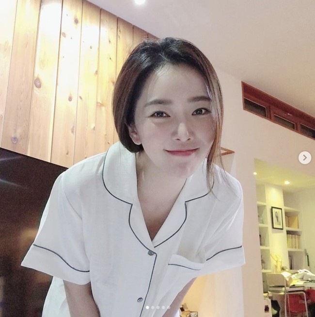 Namun kata Bae Seul Gi setelah berhasil turun 8 kg, berat badannya naik lagi 2 kg hanya dalam dua hari saat dia ‘cheat’ atau bolos sejenak dari dietnya. Kini dia sudah kembali berhasil memangkas 2 kg lagi beratnya. Foto: Dok. Instagram @bebe_sl