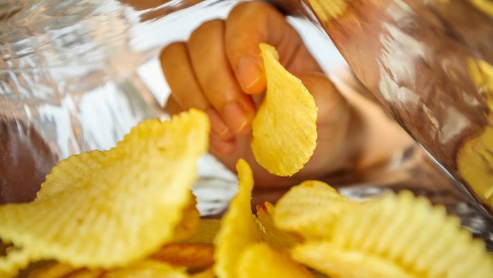 Bukan Curang, Ini Alasan Kemasan Snack Berisi Banyak Udara