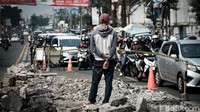 Lokasi proyek galian berada di Jl Dewi Sartika.