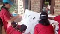 Kegiatan lainnya yang bisa dicoba adalah pengenalan budaya seperti membatik. Desa Wisata Kandri baru-baru ini mendapatkan penghargaan dari ajang Trisakti Tourism Award dari DPP PDI Perjuangan Kategori Desa Wisata Alam. (Instagram/@desawisatakandri)