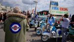 Ratusan Geng Vespa dan Lambretta Menyemut di Inggris