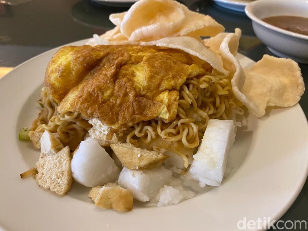 Ketoprak WOW: Ketoprak Kekinian Pakai Shirataki dan Saus Samyang