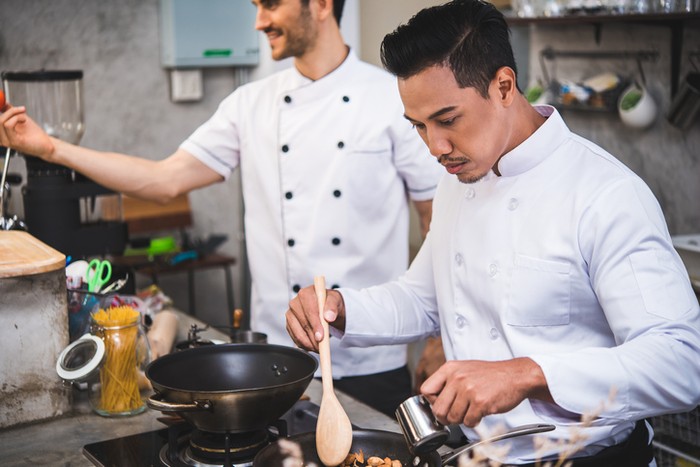 Mantan Chef buka usaha sendiri Dampak Pandemi, Banyak Mantan Chef yang Buka Usaha Kuliner Sendiri