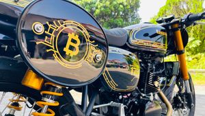 Modifikasi Kawasaki W175 Bergaya Bitcoin Asal Bandung