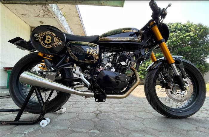 Modifikasi Kawasaki W175 Bergaya Bitcoin Modifikasi Kawasaki W175 Bergaya Bitcoin