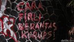 Mural Jadikan Koruptor Pahlawan Mejeng di Bandung
