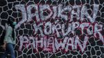Mural Jadikan Koruptor Pahlawan Mejeng di Bandung