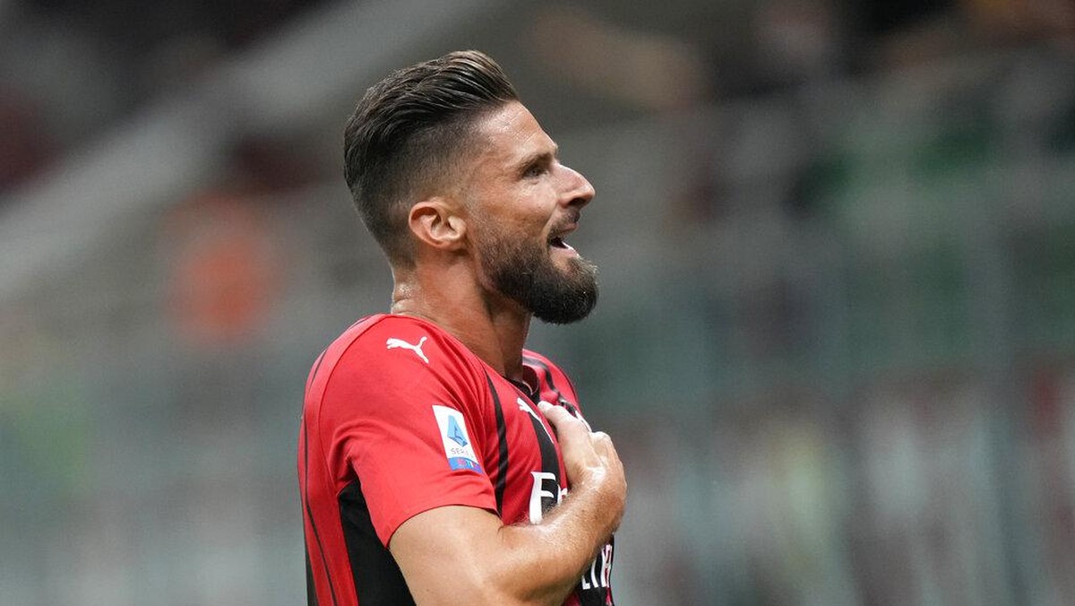 Striker AC Milan Olivier Giroud menyesal tak pernah juara Premier League (Foto: AP/Luca Bruno)