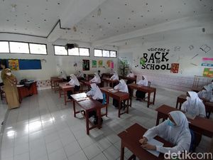 Satgas: Jika Ada Siswa Terpapar Covid-19, PTM Dihentikan 3 Hari