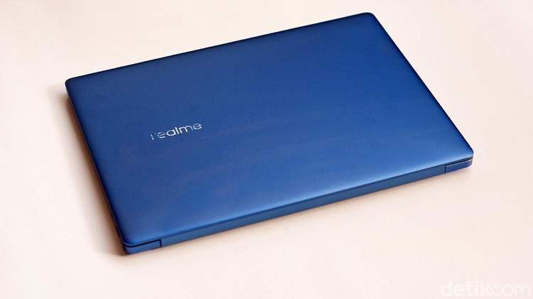 Realme Book