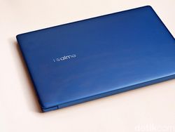 Unboxing Realme Book, Laptop Punya Layar 2K Harga Rp 9 Jutaan