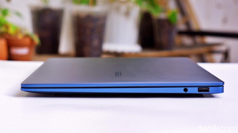 Realme Book
