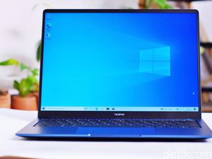 Siap Bersaing, Realme Book Laptop Tipis Rp 9 Jutaan