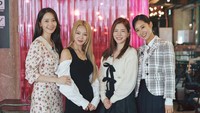 SNSD terakhir tampil bareng di acara TV saat merayakan ulang tahun ke 10.  (Foto: dok. Instagram @youquizontheblock) 