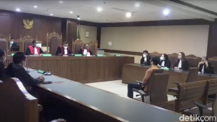 Hakim Pengadilan Tipikor Jakarta memvonis bebas Samin Tan, Senin (30/8/2021). Samin Tan dinilai tak terbukti menyuap Eni Saragih.