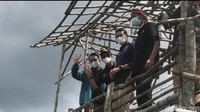 Menparekraf Sandiaga Uno mengunjungi Desa Wisata Sarugo (Saribu Gonjong) pada akhir pekan lalu. Sandiaga menyampaikan apresiasi kepada pengelola serta masyarakat Desa Wisata Sarugo yang terpilih menjadi satu dari 50 desa wisata terbaik dalam ajang ADWI 2021.  (Jeka Kampai/detikTravel)