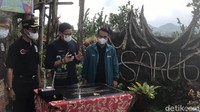 Desa Sarugo juga memiliki nilai histori tersendiri, dimana kampung ini merupakan daerah penting pada saat PDRI (Pemerintah Darurat Indonesia). Di Desa Sarugo juga masih banyak peninggalan-peninggalan sejarah dapat dijumpai. (Jeka Kampai/detikTravel)