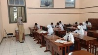 Salah satu siswa kelas 9B Hatta Zaidan Ahsan mengaku senang bisa sekolah tatap muka lagi. Bosan daring terus, agak kesulitan. Jaringan juga terbatas. Kalau penjelasan (pembelajaran) susah untuk dicerna, ungkap Hatta.  